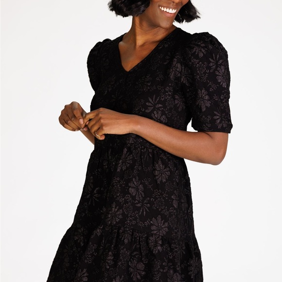 Duffield Lane Marcie Tiered Dress in Black Floral Stretch Jacquard - Picture 3 of 3